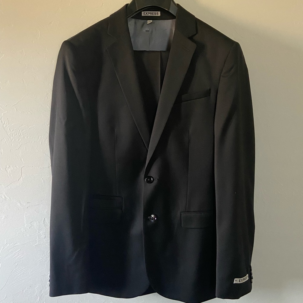 Men’s Express Photographer Fitted Black Suit Set